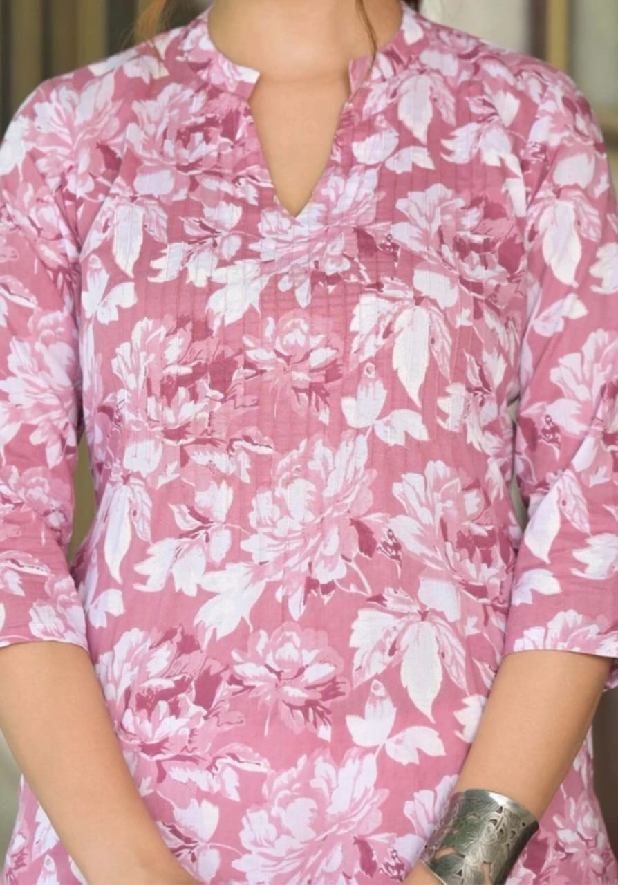 Women Printed Viscose Rayon Straight Kurta (Pink)